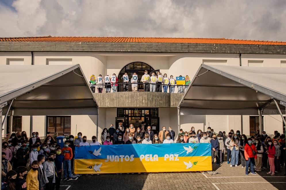 A Comunidade Escolar de Vila Nova de Cerveira uniu-se numa ação solidária para com a Ucrânia